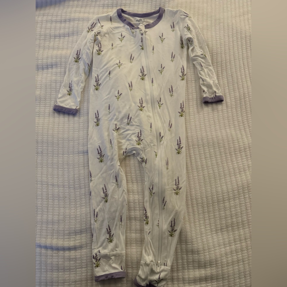 Kyte baby lavenderr fields sz 3T